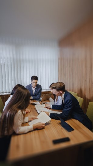 Finanční poradcovia Affinanza Group na medzinárodnom stretnutí v Paríži